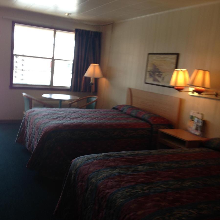 Royal Inn Monroeville Bagian luar foto
